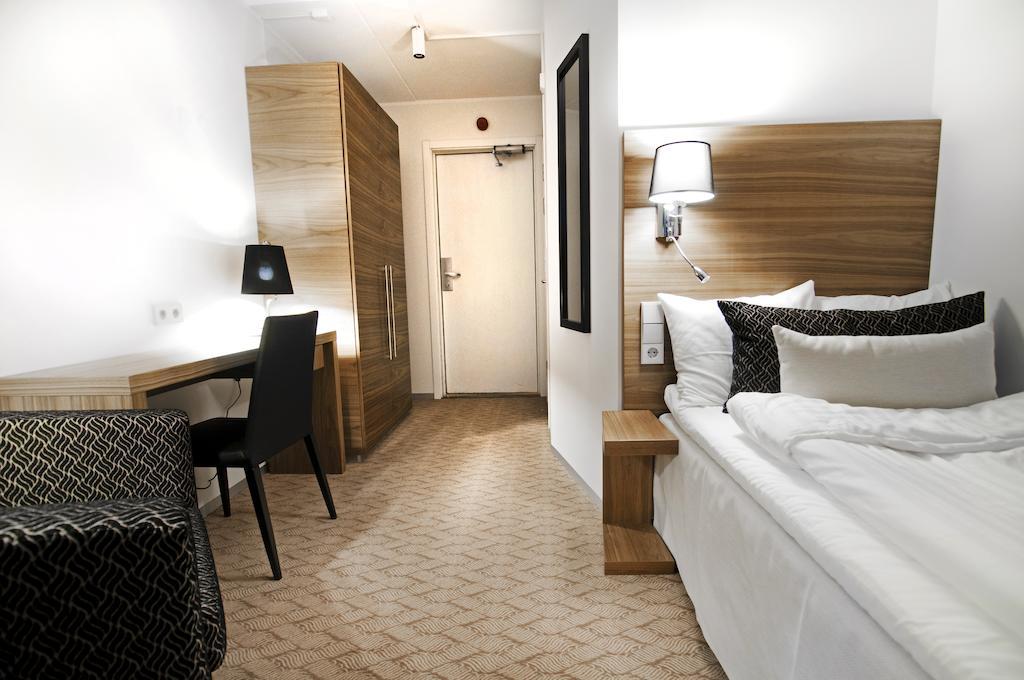 Hotell Fjaellet Björkliden Chambre photo